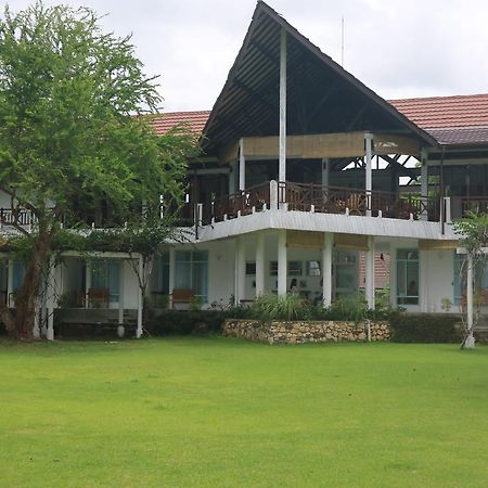 Bajo Komodo Eco Lodge Labuan Bajo Dış mekan fotoğraf