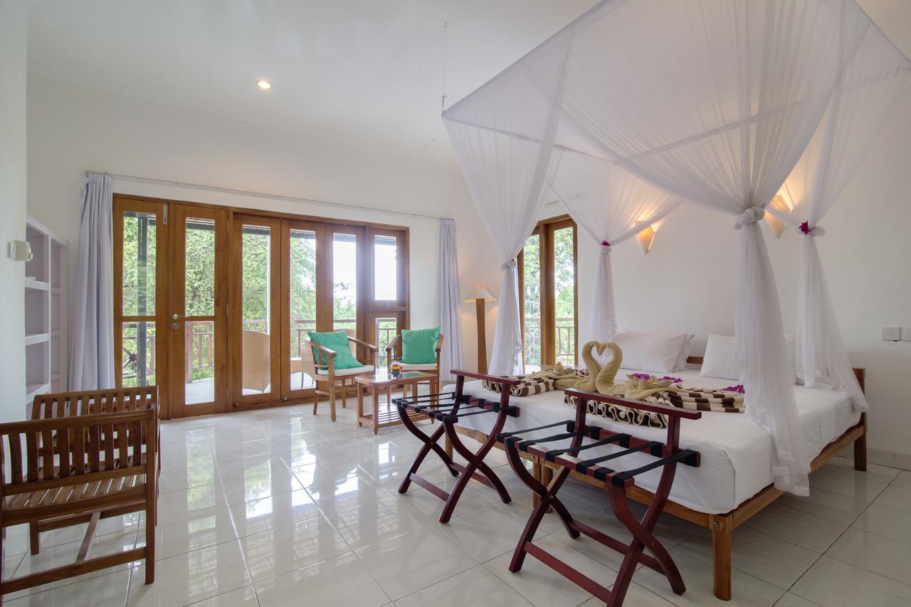 Bajo Komodo Eco Lodge Labuan Bajo Dış mekan fotoğraf