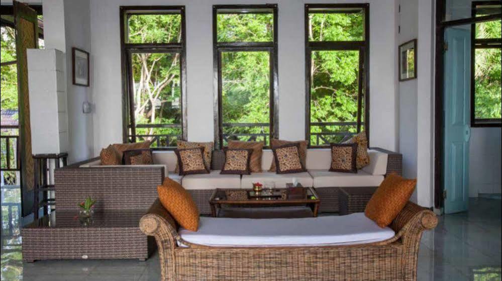 Bajo Komodo Eco Lodge Labuan Bajo Dış mekan fotoğraf